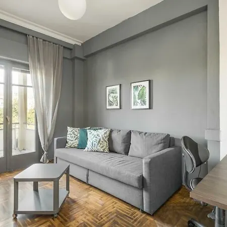 The Birds Apartment *